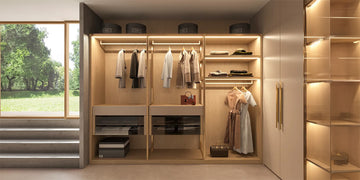 7 Ways to Build a Sustainable Wardrobe in 2024